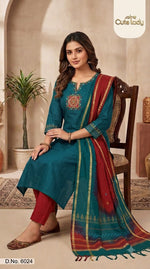 Load image into Gallery viewer, Cotton Kurta Set with Embroidered Medallion, Contras Trousers &amp; Striped Chanderi Dupatta – D No. 6024
